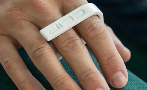 Gyűrűként viselhető a csiptetős számítógépes egér