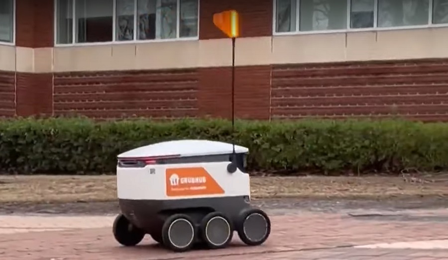 Mesterséges intelligencia - Újabb egyetemistáknak visz ételt robot