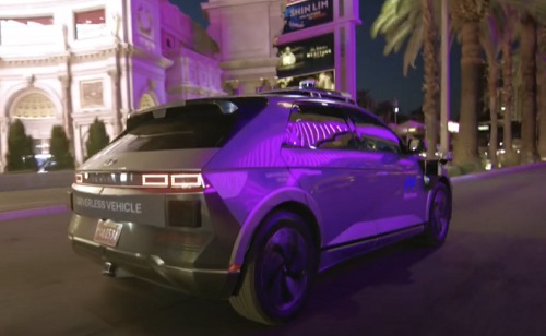 Mesterséges intelligencia - Már éjszaka is jár Las Vegasban a robottaxi