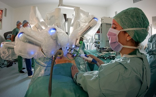 Ezernél is több robotsebészeti műtét zajlott le hazánkban