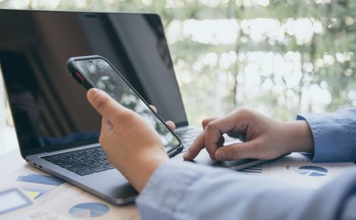 Ezért maradnak az emberi újságírók nélkülözhetetlenek a digitális korban