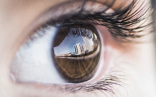 Diabéteszes szembetegséget szűr tökéletesen a mesterséges intelligencia-alapú retinakövető 