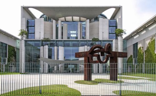 A jövő kormányzása: gyors, okos, mesterséges intelligenciával támogatott