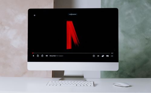 Újít a Netflix: generatív mesterséges intelligencia írja az új reklámokat