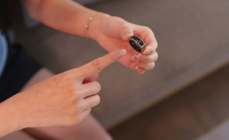 Volt Meta-mérnökök újítása: itt az okosgyűrű, ami rögzíti a gondolataidat