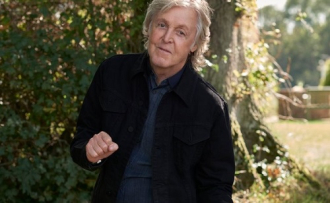Néma dalt ad ki Paul McCartney – a mesterséges intelligencia ellen tiltakozik