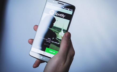 MI-DJ és társai - előadó-központú mesterséges intelligencia a Spotify célja