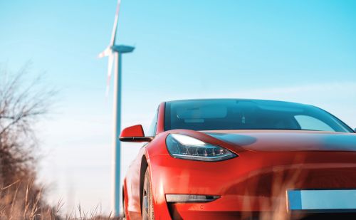 Elon Musk célja: Gyorsabb töltés, alacsonyabb áron?