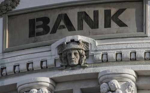 Százezrek leépítését tervezik az európai bankok a mesterséges intelligencia miatt