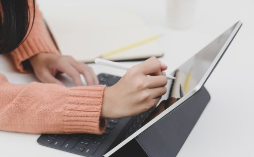 Vége a nyelvi akadályoknak a legkisebb hazai vendégházakban is!